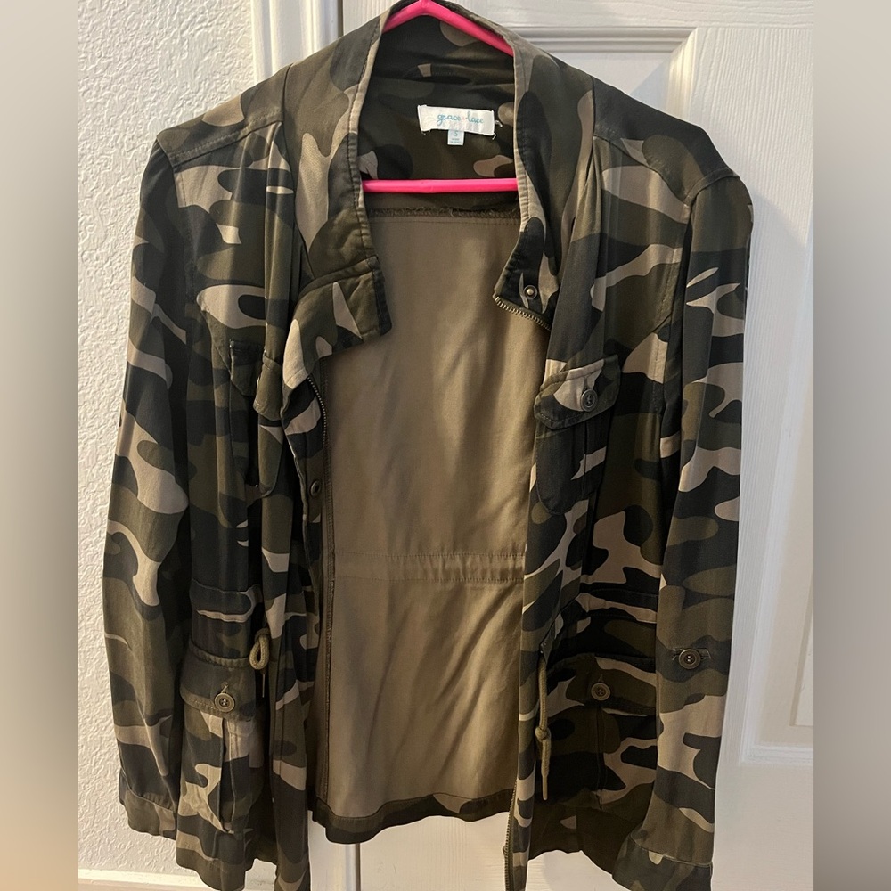 Grace & Lace camo jacket, size medium. Lightweight, great for fall.